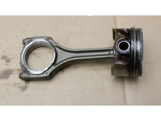 Píst R079M, R079M   Audi RS6    CWUB 