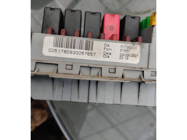 Блок предохранителей  51790930   Fiat Bravo    