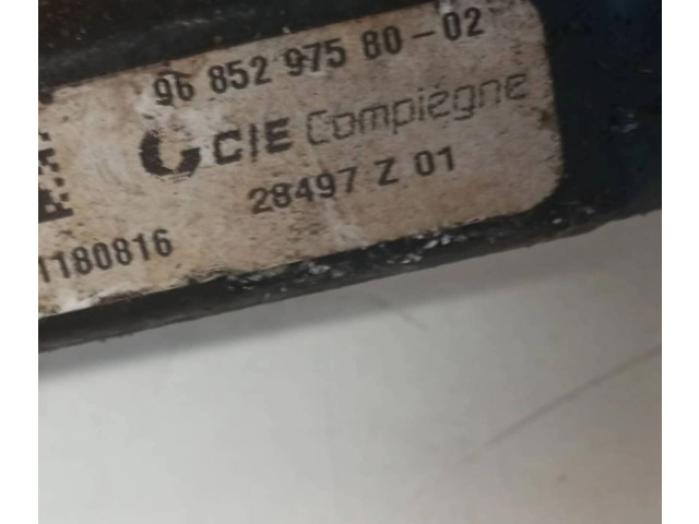 Vstřikovací lišta 9685297580, 28497Z01   Volvo V60     