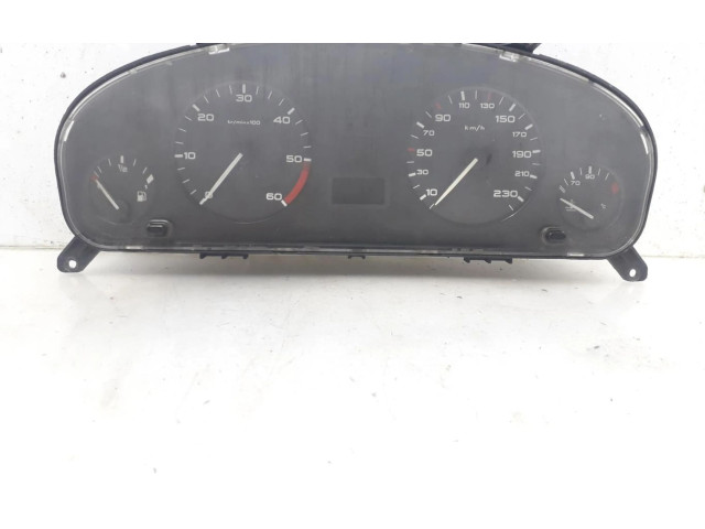 Přístrojová deska  Peugeot 406  9639940380  