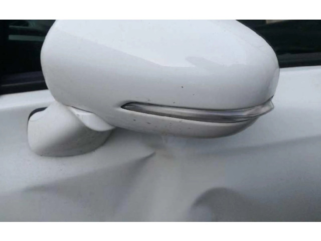Зеркало электрическое        Suzuki SX4  2010 - 2013 года   