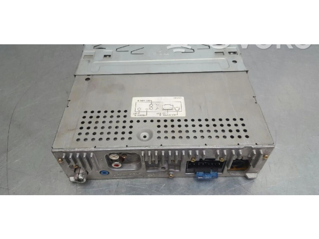 Радио/ проигрыватель CD/DVD / навигация    Audi  A4 S4 B5 8D  1994 - 1999 года