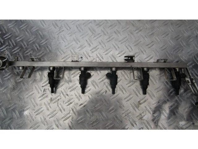 Vstřikovací lišta 14279851353, 1427335  1427240   BMW 3 E46  pro benzínový motor 2.8  