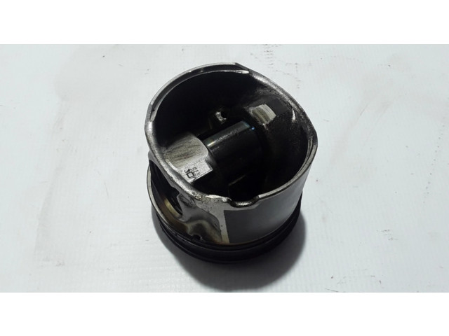 Píst 120A14489R   Renault Alaskan  pro naftový motor 2.3 M9T270 