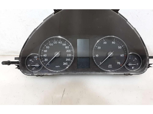 Přístrojová deska  Mercedes-Benz C W203 2001 A2035407147, A2035407147  