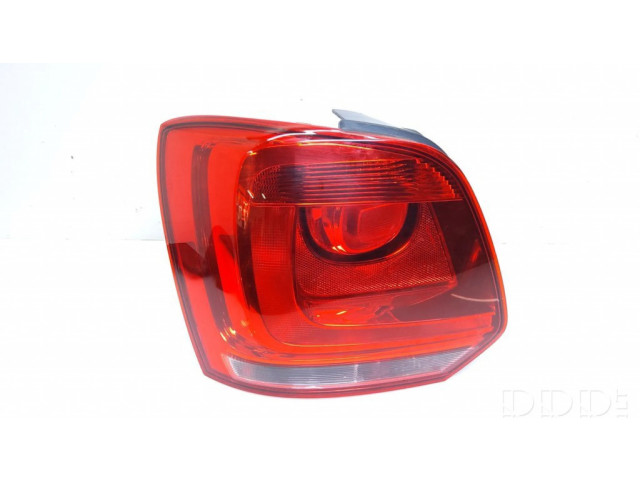 Задний фонарь левый 6R0945095G, 6R0945111    Volkswagen Cross Polo   2009-2018 года