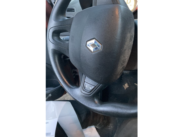 Volant Renault Megane III 2009 484009812R  