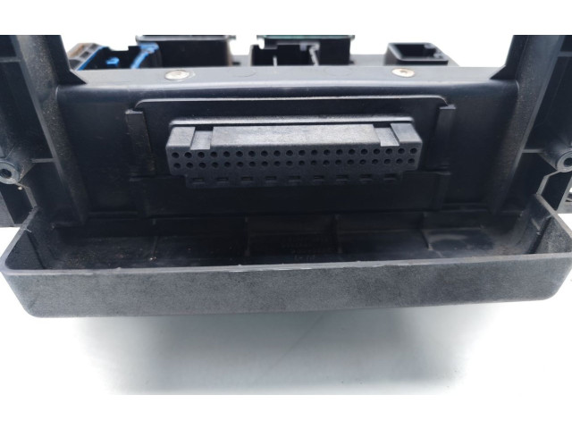 Блок предохранителей P04692233AD   Chrysler 300 - 300C    