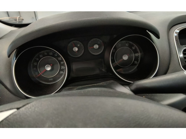 Панель приборов    Fiat Punto Evo       