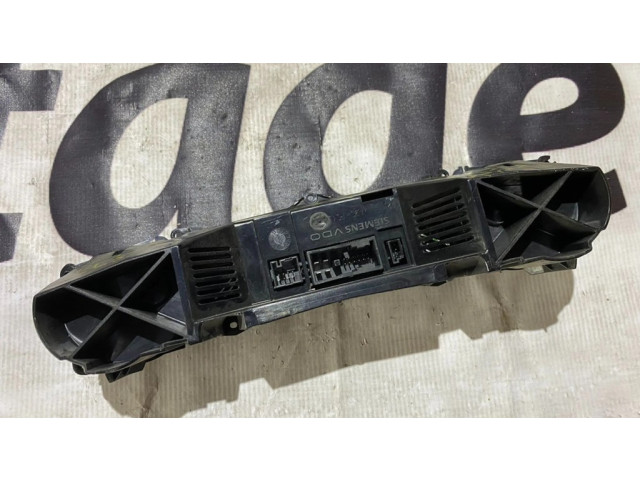 Блок управления климат-контролем 2198300985, A2198300985   Mercedes-Benz CLS C219