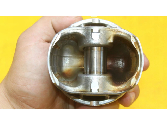  Поршень  082236  Seat Leon (1P)  