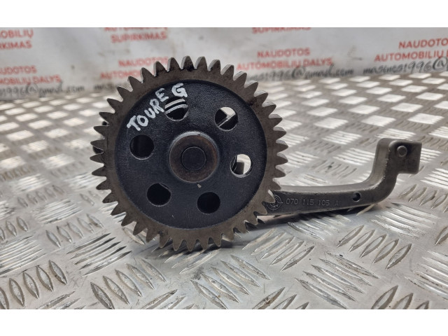 Масляный насос   070115153, 070115105A  Volkswagen Touareg I 