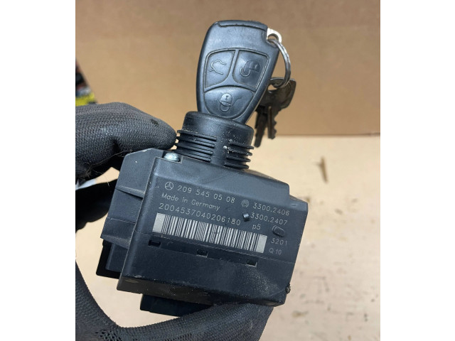 Řídící jednotka 2095450508, 33002407   Mercedes-Benz C W203 2004