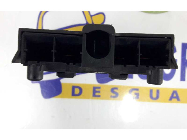 Блок предохранителей 61149136723, 9136723   Mini One - Cooper R56    
