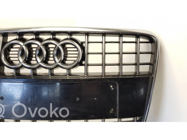 Верхняя решётка Audi Q7 4L 2005-2015 года 4L0853651G      