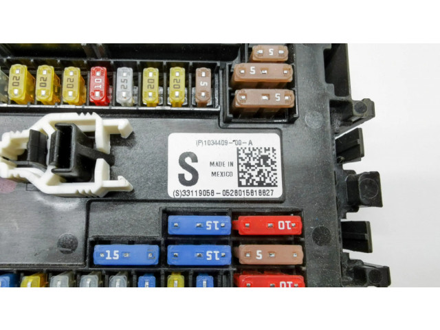   Pojistková skříňka 1034409-00-A   Tela Model S 2015