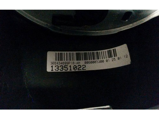 Volant Opel Astra J 2012 13351022, 13351022  