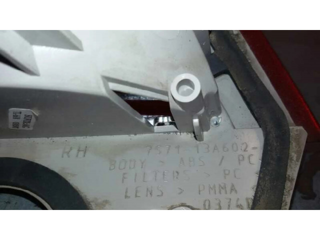 Задний фонарь  7S7113A602A    Ford Mondeo MK IV   2007-2014 года