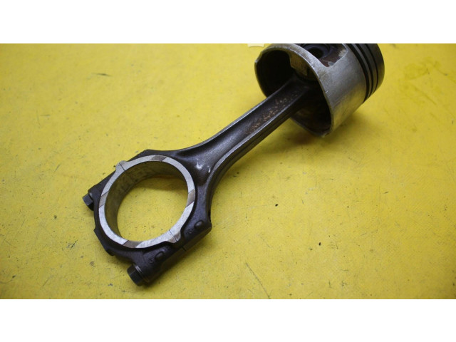 Píst 077B   Audi A6 S6 C4 4A     
