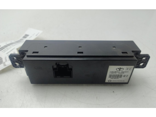 Дисплей    96628251   Chevrolet Meriva