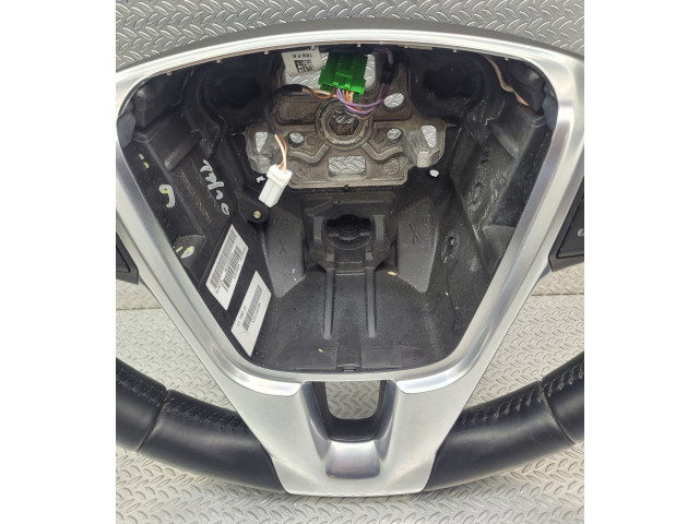 Volant Volvo V40 Cross country 2015 34110269B  