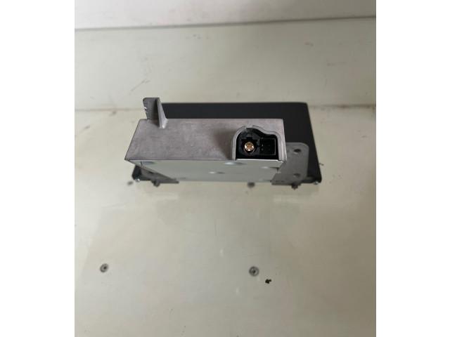 Дисплей    81A919604B, GDJ070JA0030S   Audi Q2 -