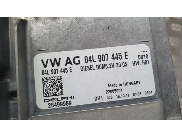 Блок управления двигателя 04L907445E, 28499989   Audi A3 S3 8V