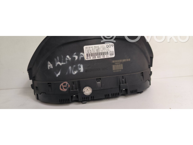 Přístrojová deska  Mercedes-Benz A W169 2004 A1694400211  
