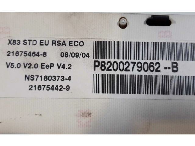 Přístrojová deska  Nissan Primastar 2004 8200279062, 216754429  