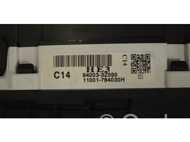 Přístrojová deska  Hyundai i40 2012 940033Z050, 11001784020H  