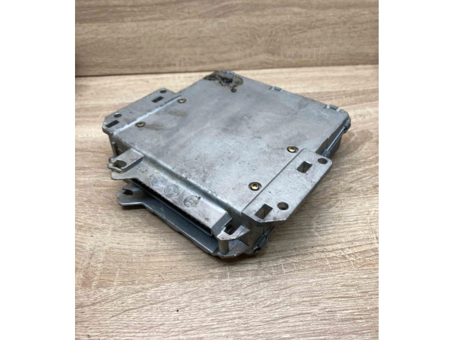 Řídící jednotka 8A0907401B, 0281001185   Audi 80 90 B3 1986
