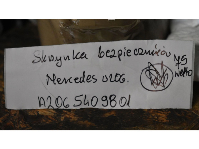   Pojistková skříňka A2065409801555525   Mercedes-Benz C W206 2025