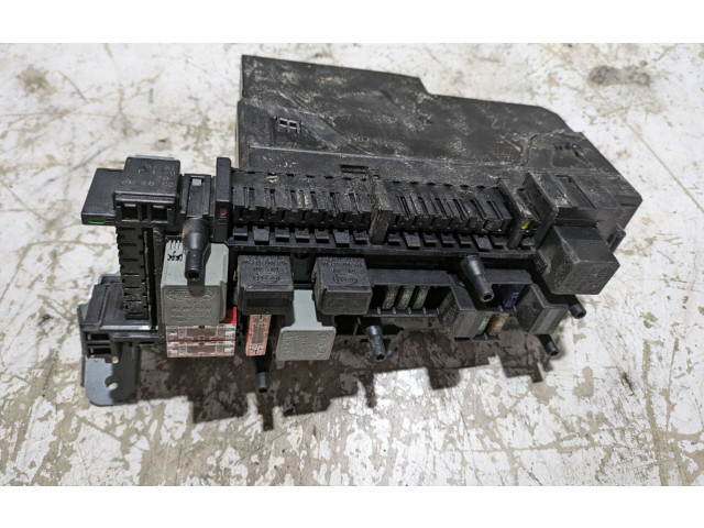   Pojistková skříňka 2045451869   Mercedes-Benz C W204 2009