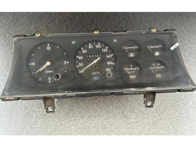 Přístrojová deska  Nissan Patrol 160 1983 24855C6002, 25810C6000  