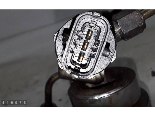 Vstřikovač 30750283   Volvo V70  pro naftový motor 0.0  