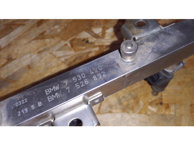 Vstřikovač 7526892, 7506158   BMW 3 E90 E91  pro benzínový motor 2.0 N46B20BY 