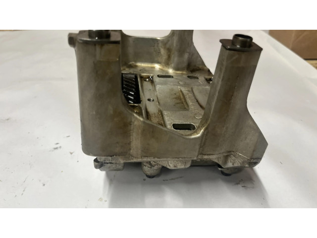 Масляный насос   FB5E6K360BE  Ford Mustang VI 2.3