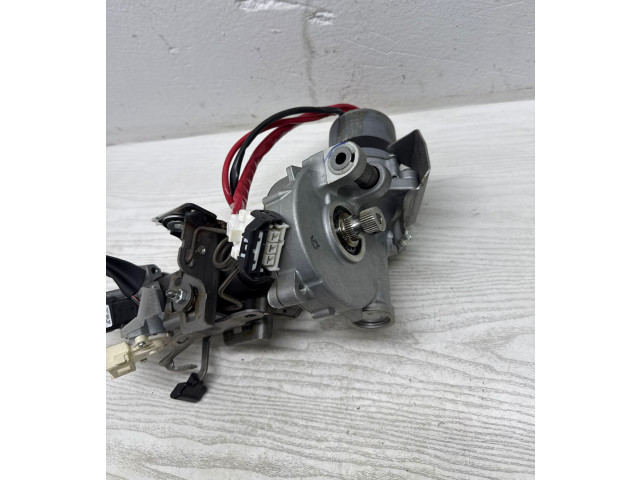 Блок предохранителей 45250-05591, 67271535   Toyota Avensis T270    