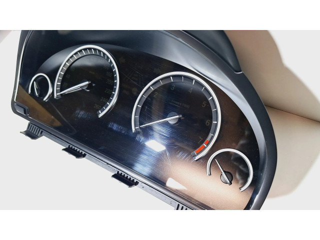Přístrojová deska  BMW 7 F01 F02 F03 F04 2010 62109232946, 923294601  