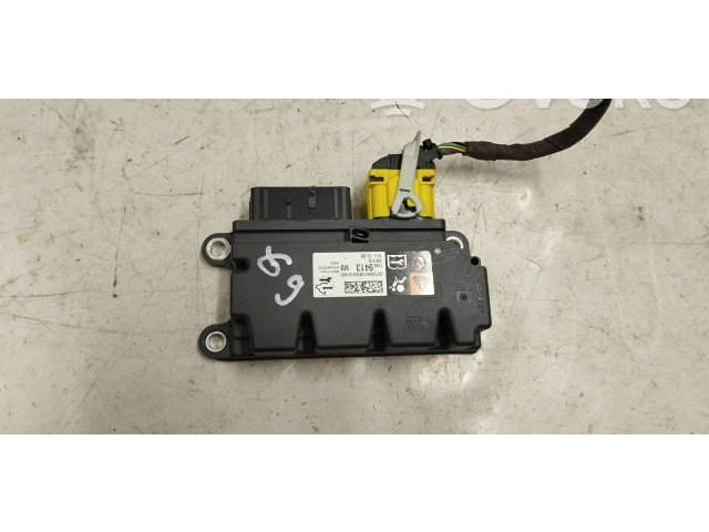 Блок подушек безопасности 13589413   Vauxhall Astra J