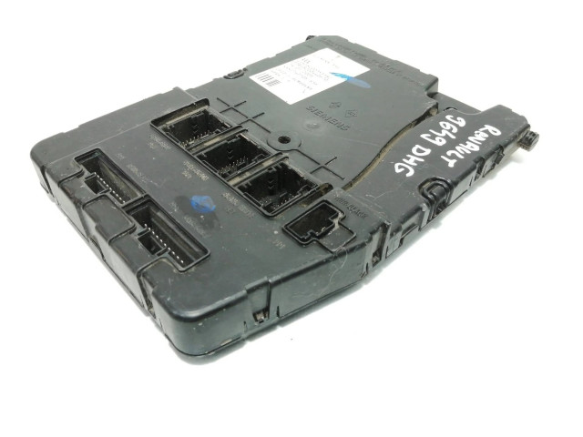 Pojistková skříňka Řídící jednotka BSM 8200351182   Renault Megane II 2005