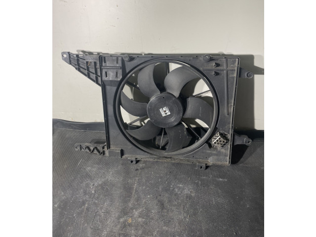 Вентилятор радиатора     8200065257, 8200065257    Renault Wind 