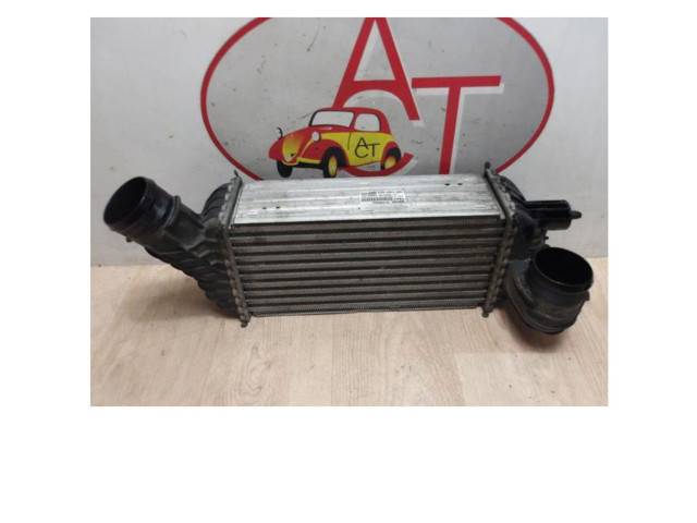 Радиатор интеркулера    0384P3, 0384P3   Peugeot 3008 I