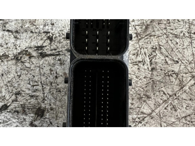 Блок управления двигателем ECU