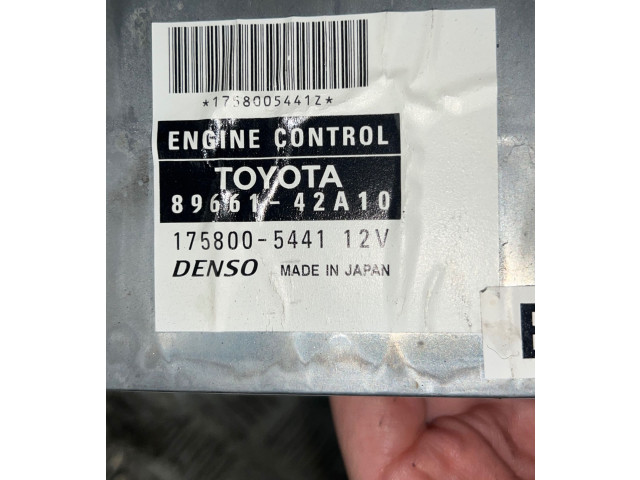 Píst 1758005441, 8966142A10   Toyota RAV 4 (XA20)     