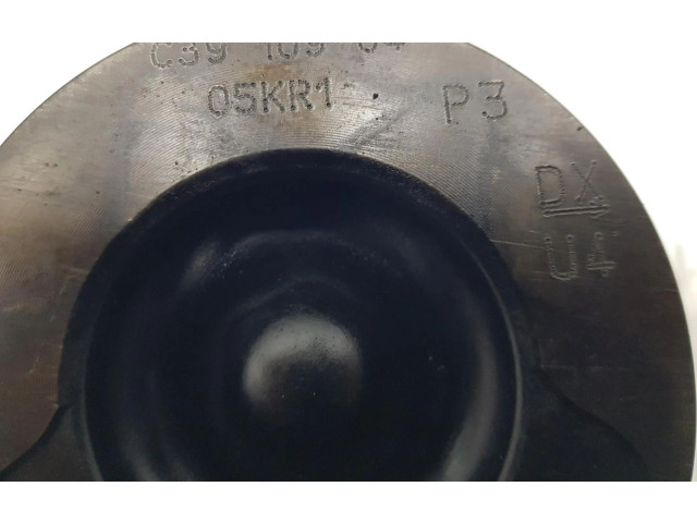 Píst 0628R1, PISTON RHR   Peugeot 307  pro benzínový motor 2.0  