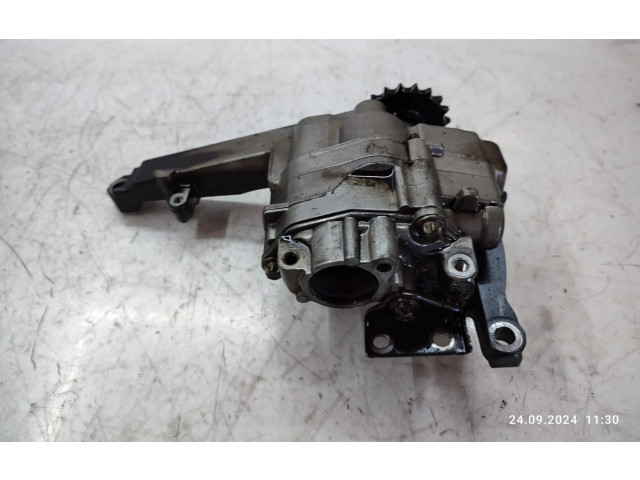 Масляный насос  OM642 A6421810801  Jeep Grand Cherokee (WK) 3.0