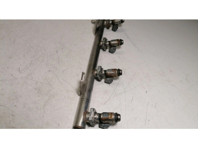 Vstřikovací lišta A1660700895   Mercedes-Benz A W168  pro benzínový motor 1.4  