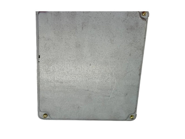 Řídící jednotka 8966105690, MB1758006326   Toyota Avensis T220 2001