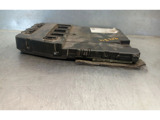 Pojistková skříňka Řídící jednotka BSM 8200525384, S118400150DSIEMENS   Renault Megane II 2005